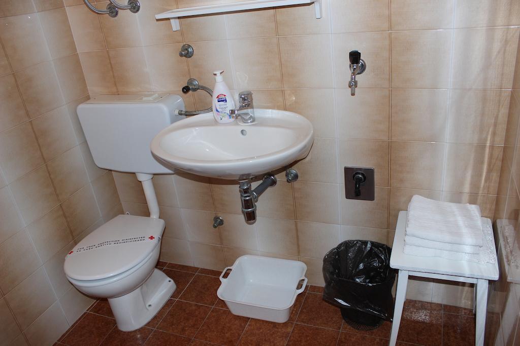 Apartments Petrada Omis Phòng bức ảnh