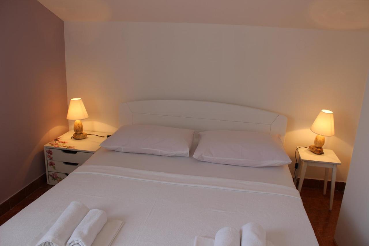 Apartments Petrada Omis Phòng bức ảnh